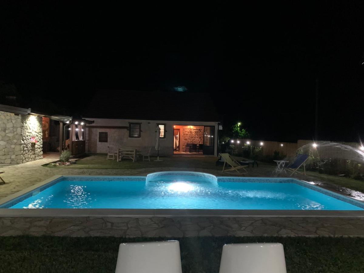 Silent Village Villa With Swimming Pool Мостар Экстерьер фото